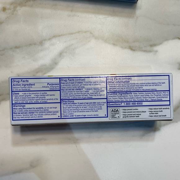 Colgate Total Whitening Gel Toothpaste Bundle of 2 - 93g x 2 - Picture 3 of 3